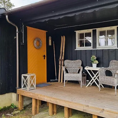 6 Person In Halden-by Traum * הלדן